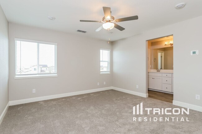 Building Photo - 2075 Comstock Ln