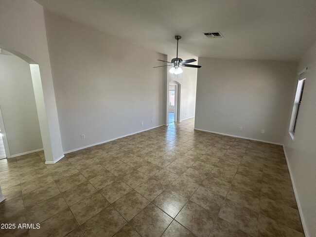 Building Photo - 10903 E Arcadia Ave