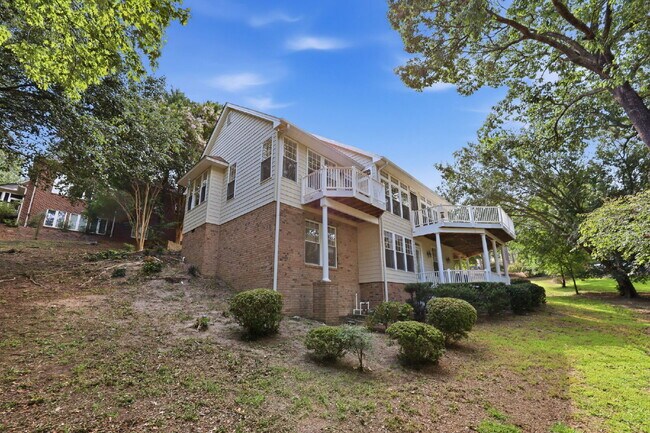 Building Photo - 108 Clay Cir