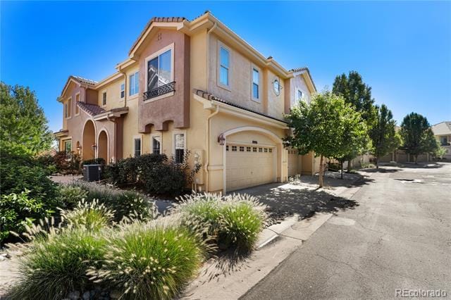 Building Photo - 10096 Bluffmont Ln