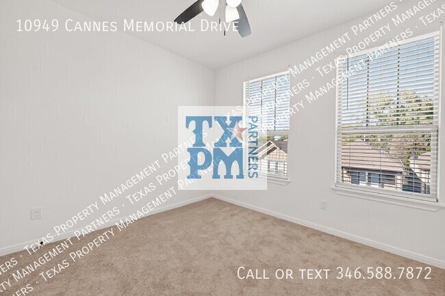 Building Photo - 10949 Cannes Memorial Dr