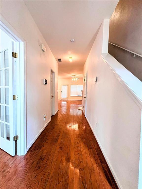 Building Photo - 283 Brookview Dr