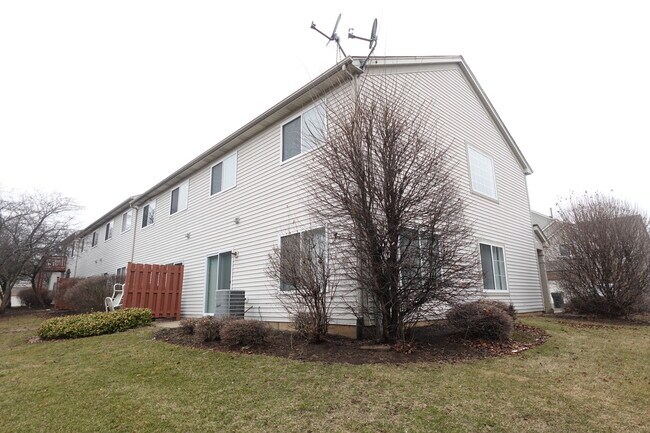 Building Photo - 3430 Blue Ridge Dr