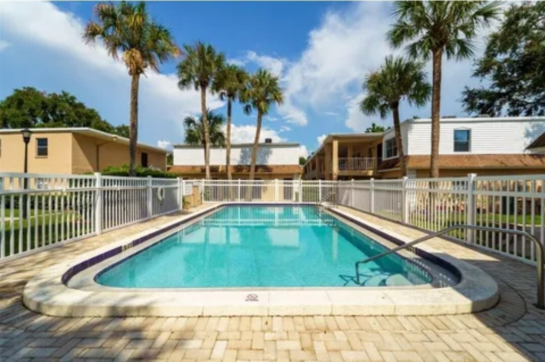 Building Photo - 4725 Christa Ct