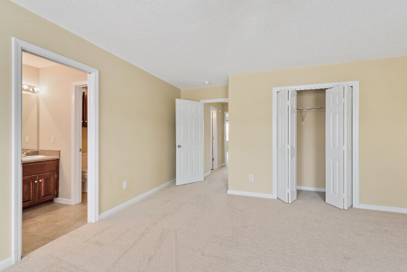 Building Photo - 102 Claremont Avenue