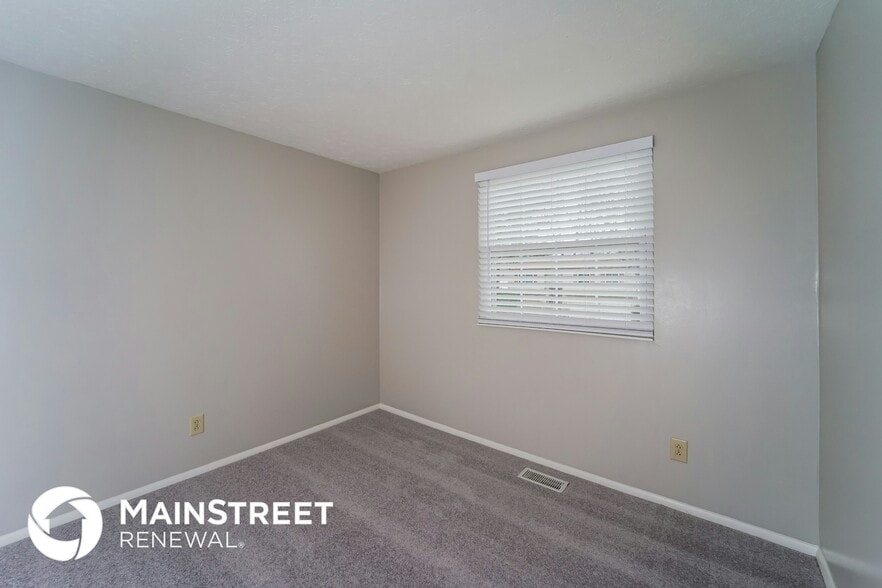 Building Photo - 731 Saratoga Dr