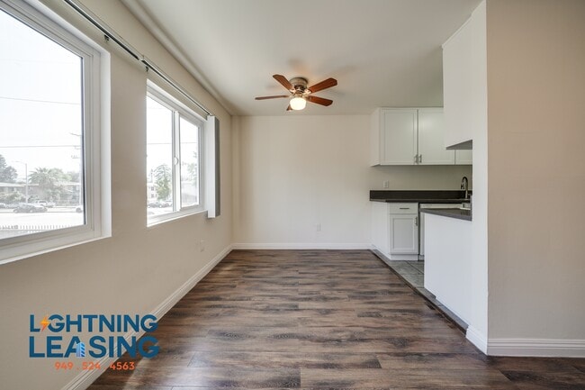 Building Photo - 6548 Sepulveda Blvd