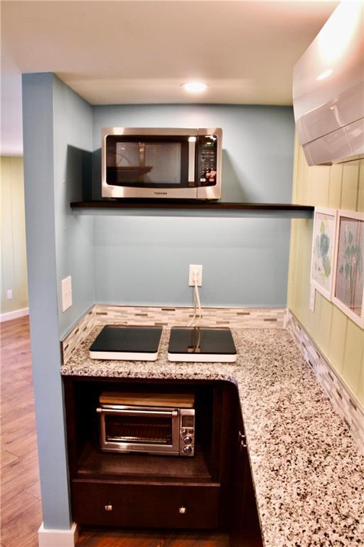 Building Photo - 39 Berrie Ln