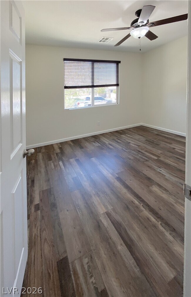 Building Photo - 1000 Aspen Cliff Dr