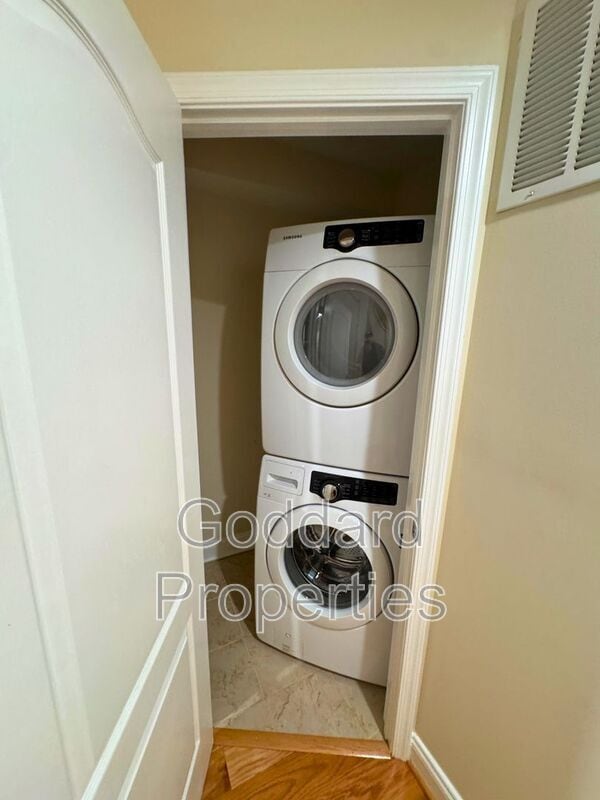 Building Photo - 407 S Wolfe St