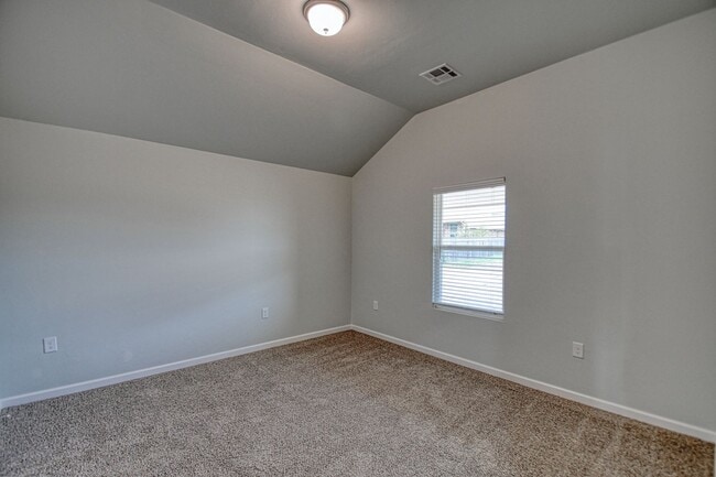 Building Photo - New Construction in Varenna Landing! Storm shelter and lawn care included!