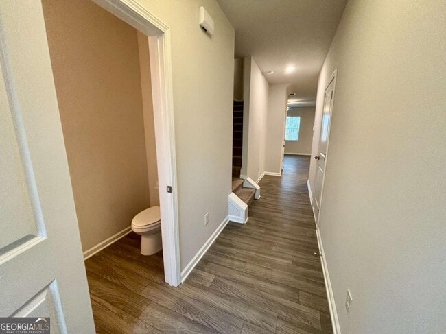 Building Photo - 2809 Ridgeview Dr