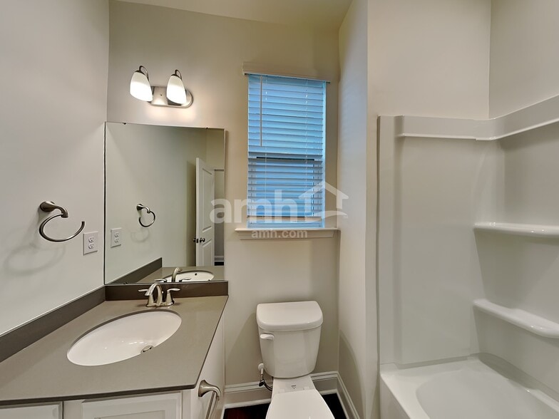 Building Photo - 7208 Garrett Ct