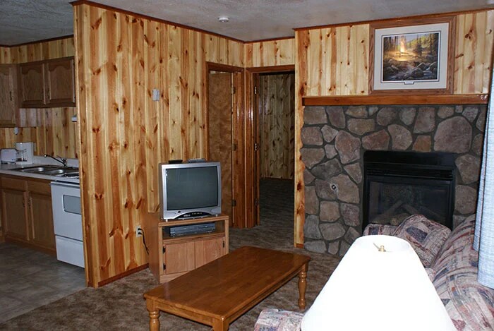 Building Photo - 237 E White Mountain Blvd