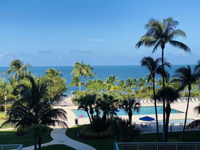 Building Photo - 881 Ocean Dr