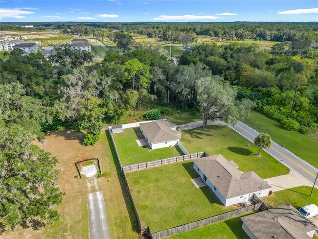 Building Photo - 1954 NW 21st Ave