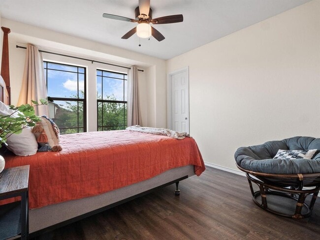 Building Photo - 705 Autumn Sage Way