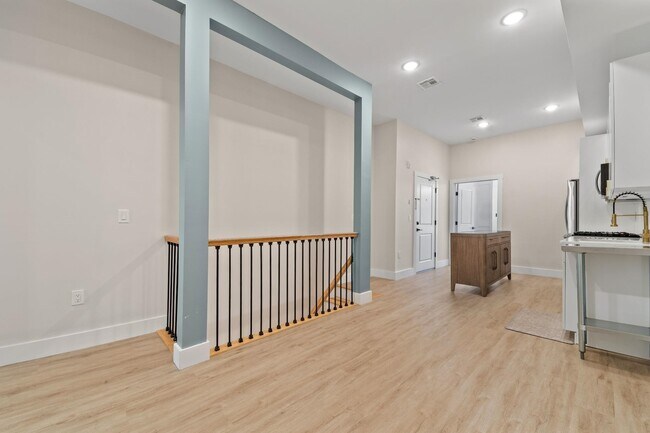 Building Photo - 234 Webster Ave