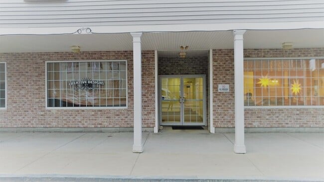 Building Photo - 12 Pratt St