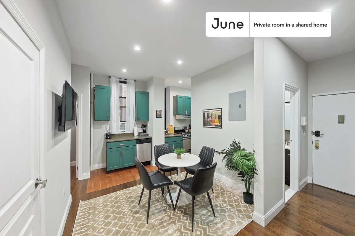 Building Photo - Room in Shared 4 bed/1.5 bath home