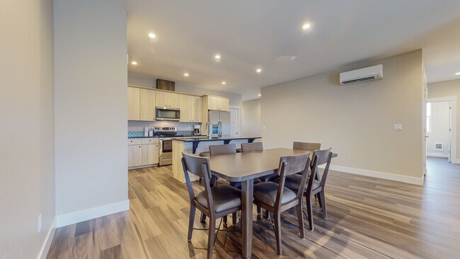 Building Photo - 1109 Olympia Way