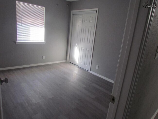 Building Photo - 4103 Mustang St