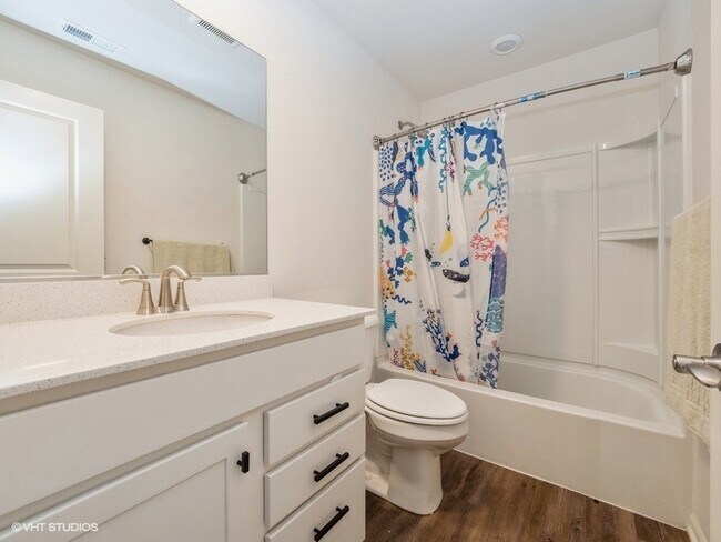 Building Photo - 2718 Fieldcrest Dr