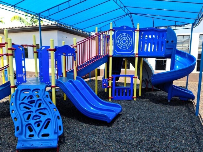 Building Photo - 17062 SW 95th Terrace