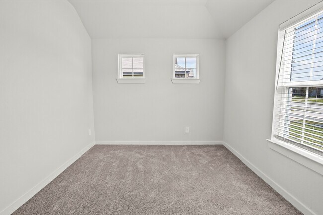 Building Photo - 30290 Kingston Heath Dr