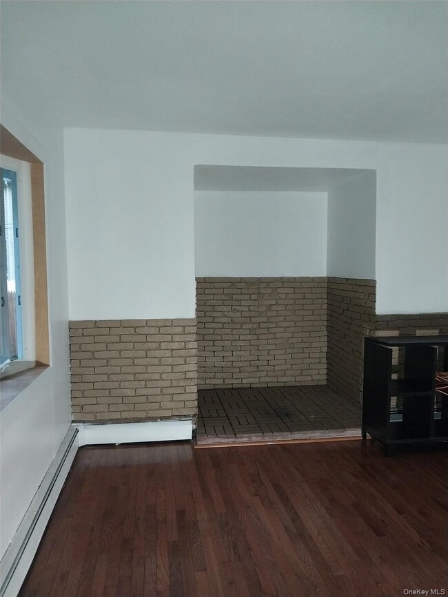 Building Photo - 282 Whittier Dr