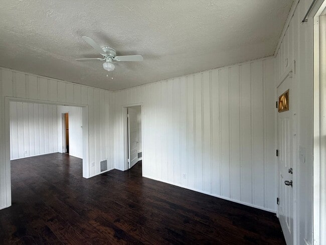 Building Photo - 6801 Fairpark Ave