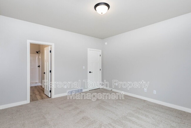 Building Photo - 6710 68th St S