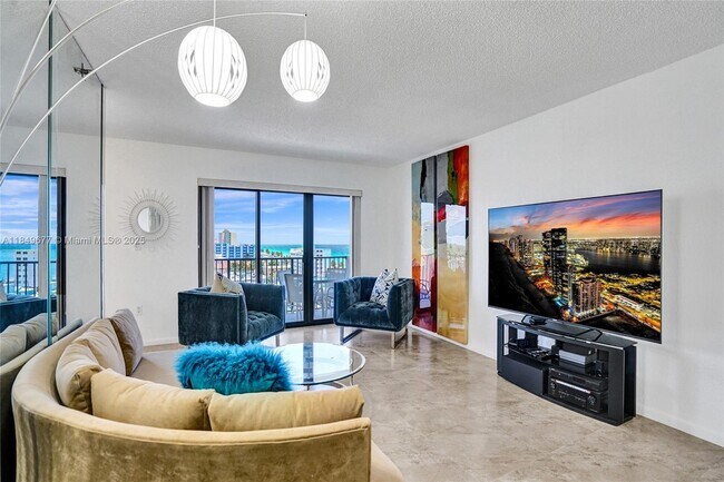Primary Photo - 1201 S Ocean Dr