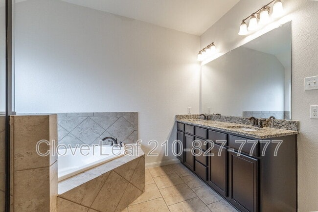 Building Photo - 8003 Oxbow Way