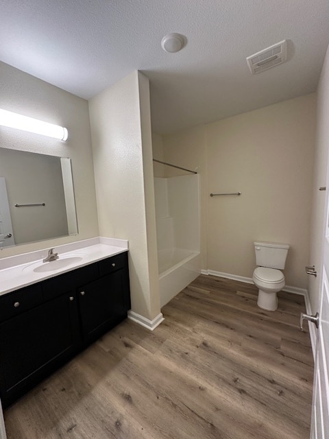 Building Photo - Azan