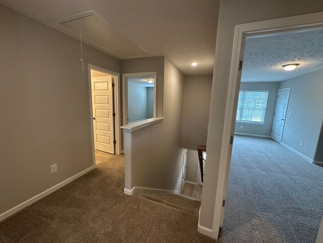 Building Photo - Brand New Townhome In Shelbyville - MOVE IN SPECIAL!!