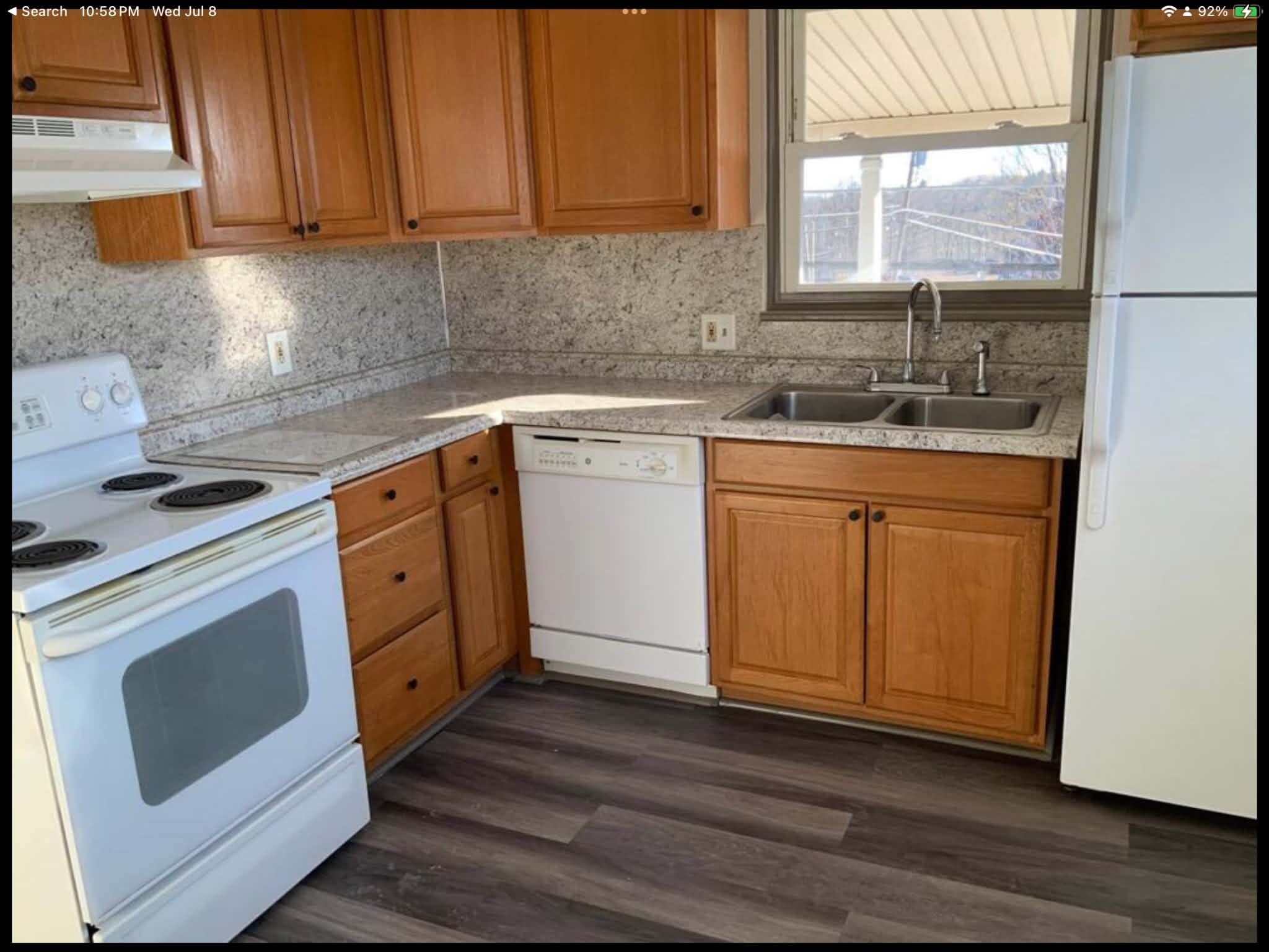 Building Photo - 1434 Pocono Blvd