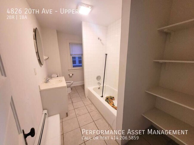 Building Photo - Comfortable 2-Bedroom Unit in a Desirable ...