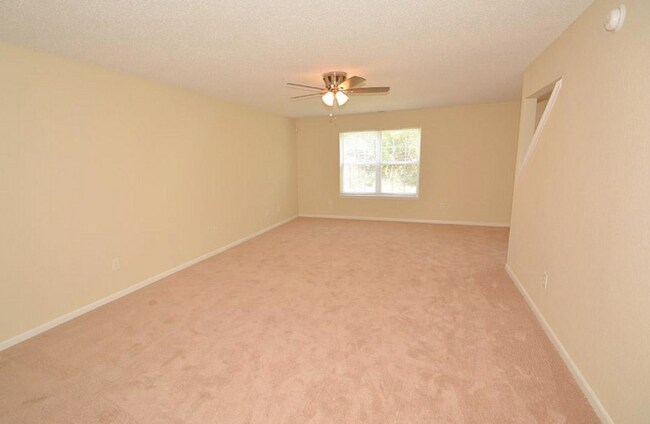 Building Photo - Pike Township 4 bedroom home