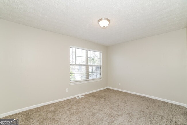 Building Photo - 7013 Grinder Dr