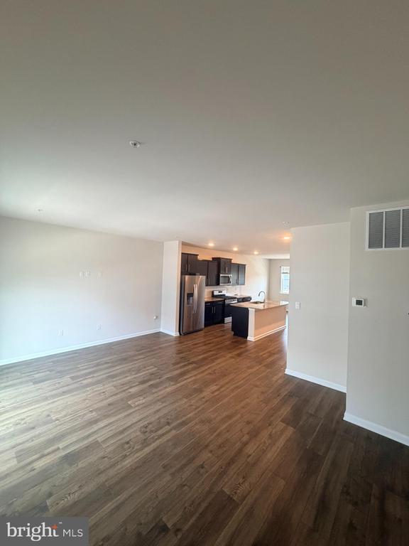 Building Photo - 6504 Bullrush Ct