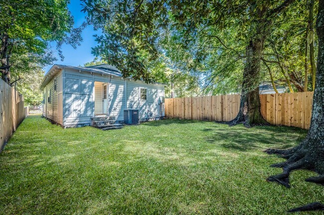 Building Photo - 4673 Hassell Ave