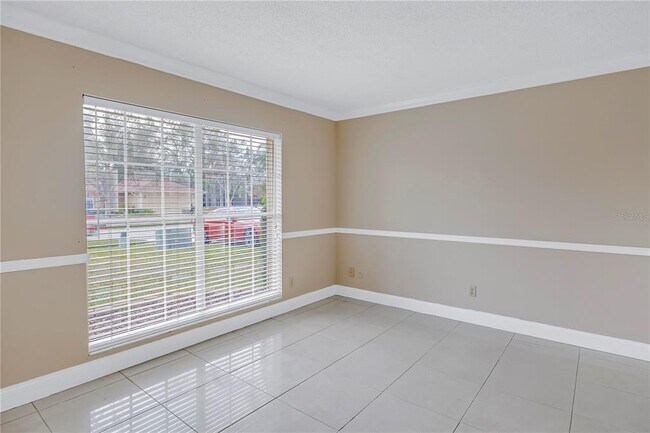 Building Photo - 2267 Heron Cir