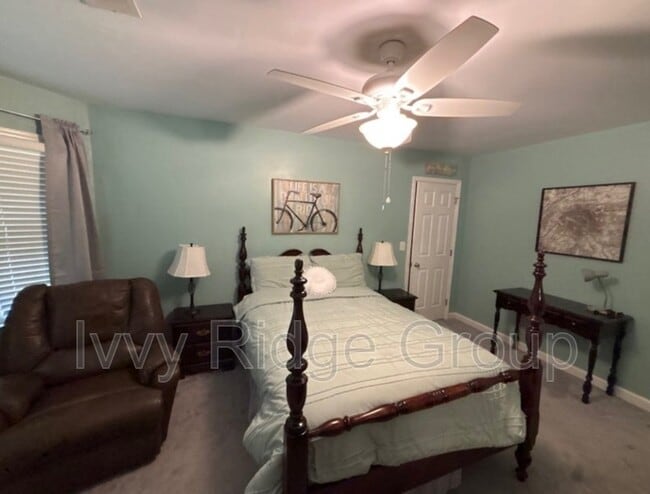 Building Photo - 16020 Virginia Lee Ct