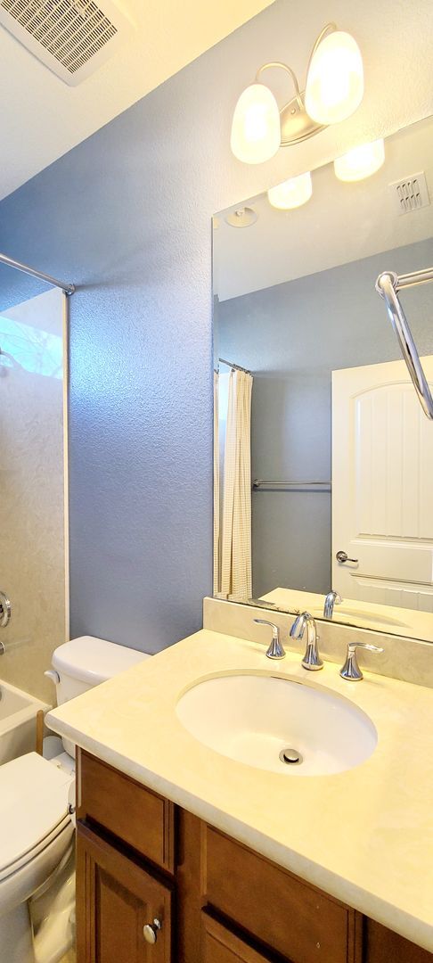 Building Photo - BEAUTIFUL SINGLE-FAMILY HOME IN BLACKSTONE IN EDH!