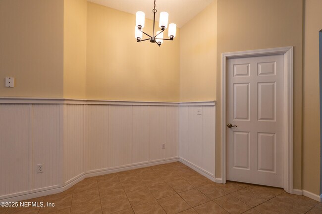 Building Photo - 3466 Laurel Leaf Dr