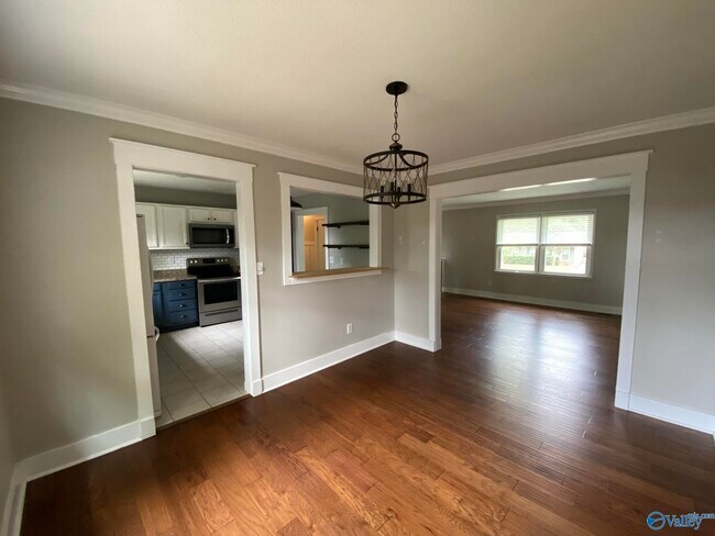 Building Photo - 12122 Chicamauga Trail SE