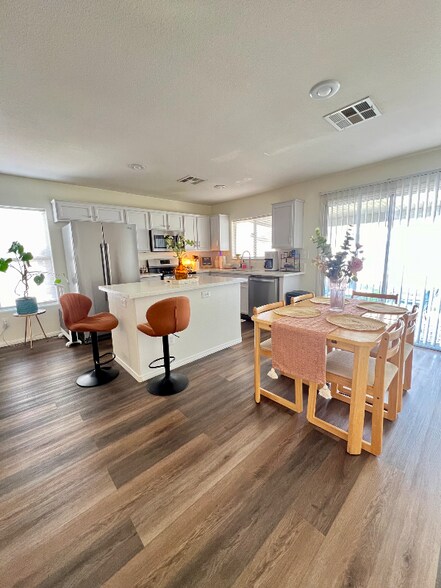 Building Photo - 4763 Beach Shell Ct