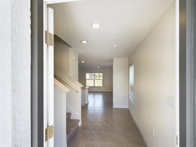 Building Photo - 8626 SW 46th Ave