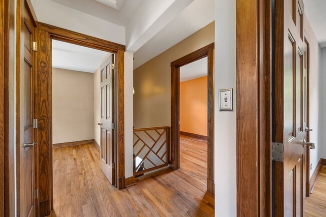 Building Photo - Meticulously maintained 3-bedroom, 2-bath ...